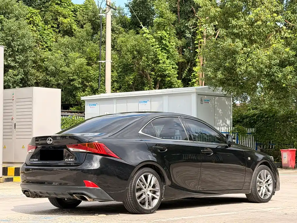 Lexus IS — миниатюра 14