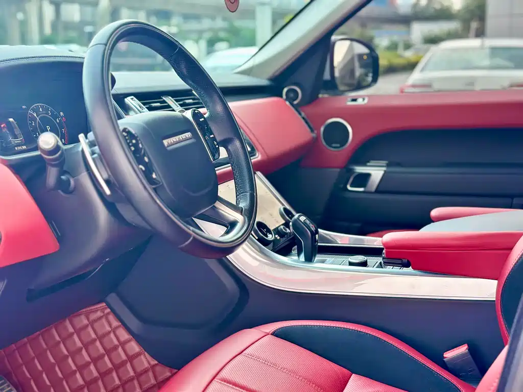Land Rover Range Rover Sport 2020 3.0 L6 HSE DYNAMIC
