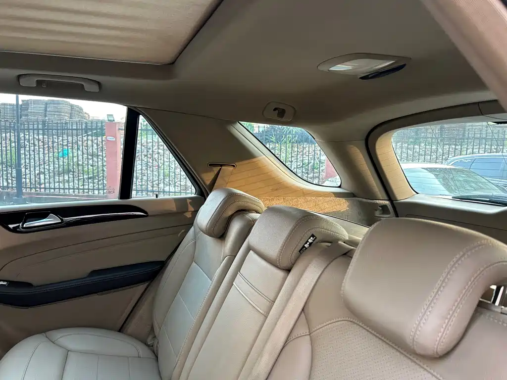Mercedes-Benz M-Class — миниатюра 22