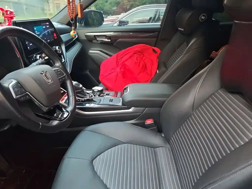 Toyota Crown Kluger — миниатюра 11
