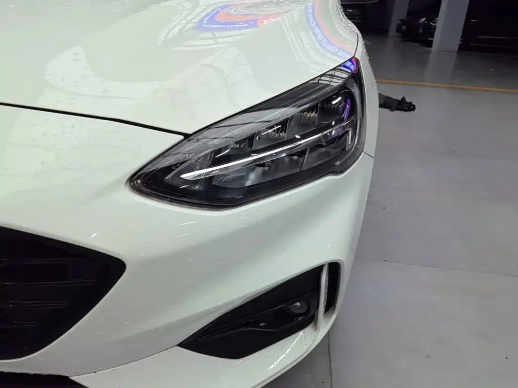 Ford Focus — миниатюра 18