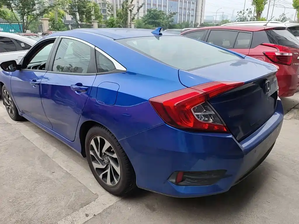 Honda Civic 2016 220TURBO CVT Luxury