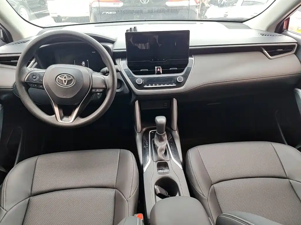 Toyota Frontlander — миниатюра 10