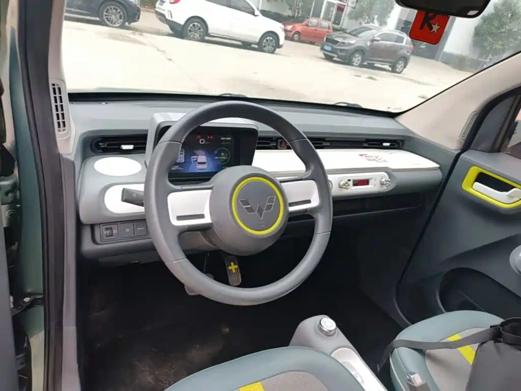 Wuling MINIEV — миниатюра 10