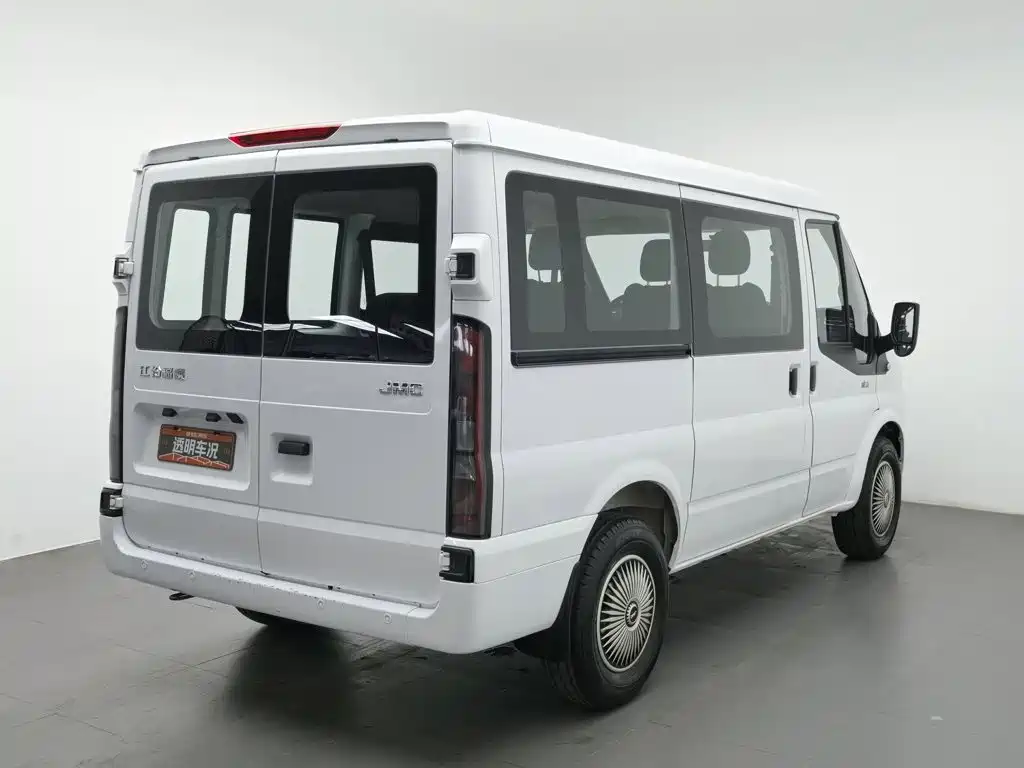 JMC JMC Fushun — миниатюра 2