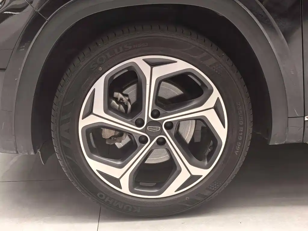 Geely Xingyue L — миниатюра 13