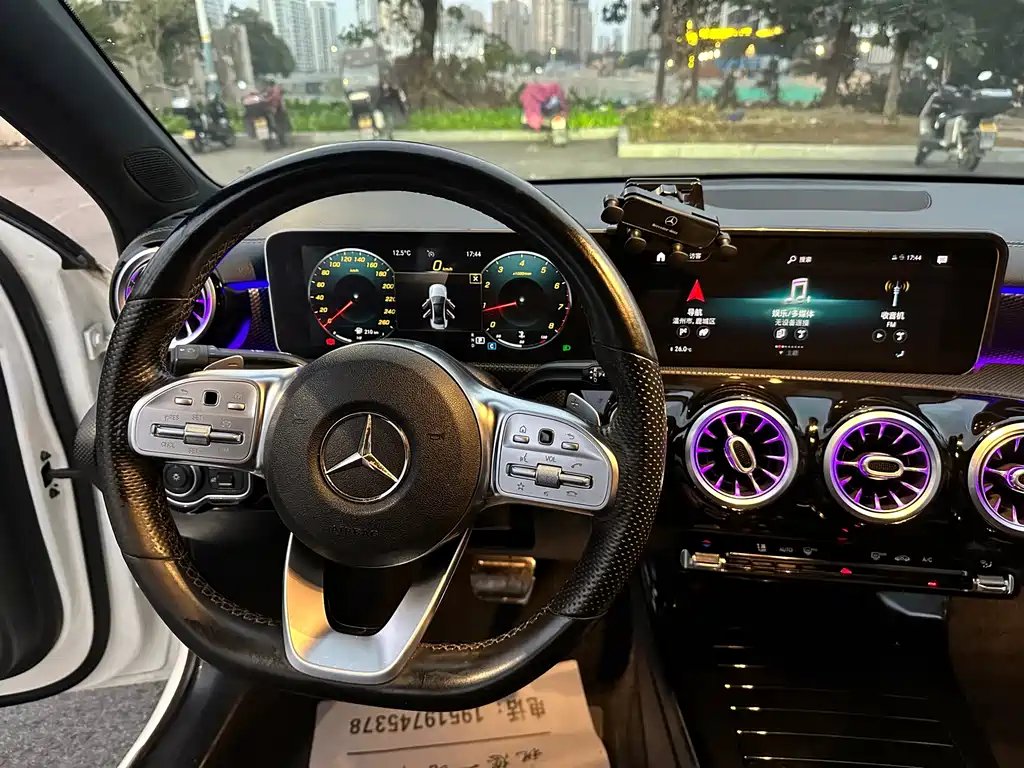 Mercedes-Benz A-Class — миниатюра 16