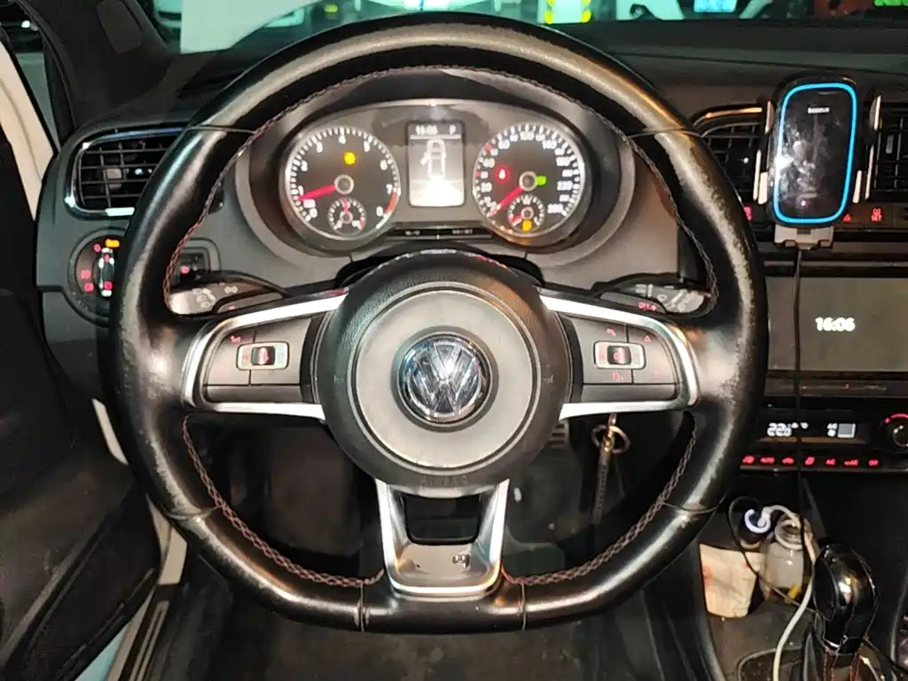 Volkswagen Polo — миниатюра 11
