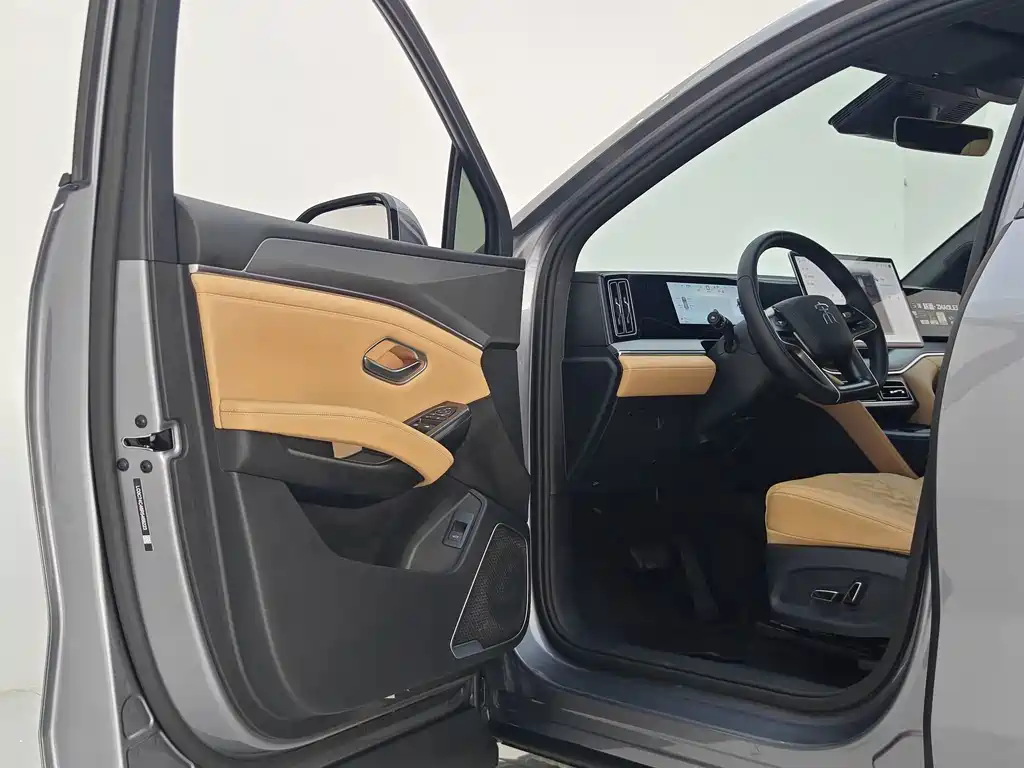 BYD L DM-i — миниатюра 12