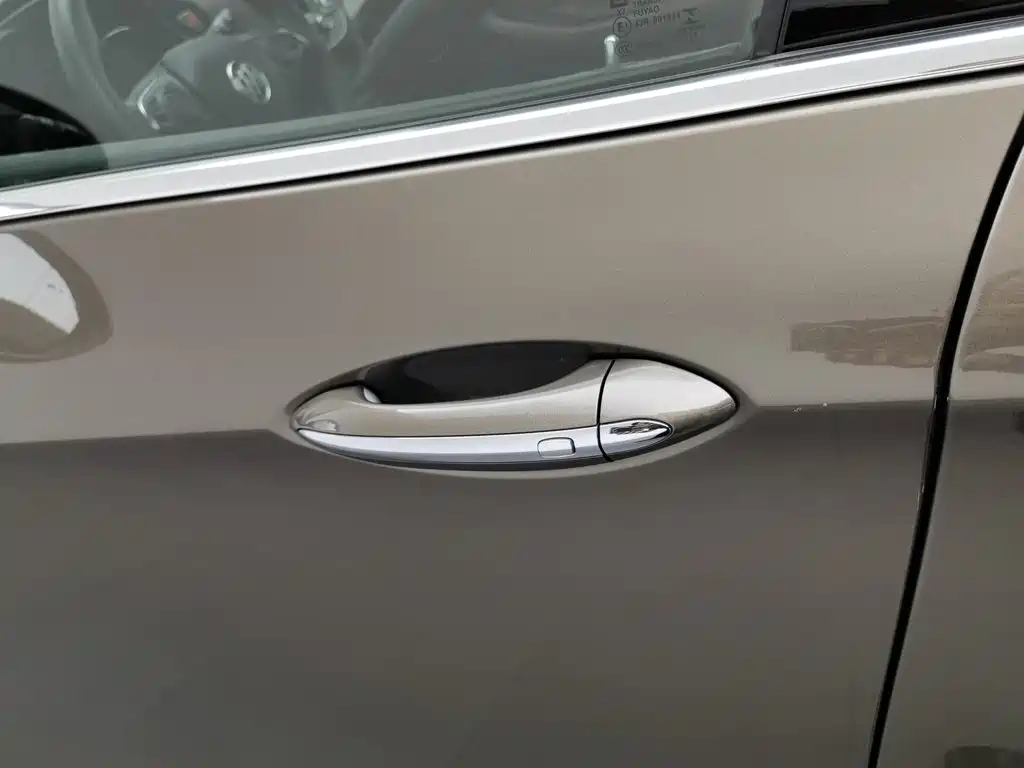 Buick Envision Plus — миниатюра 18