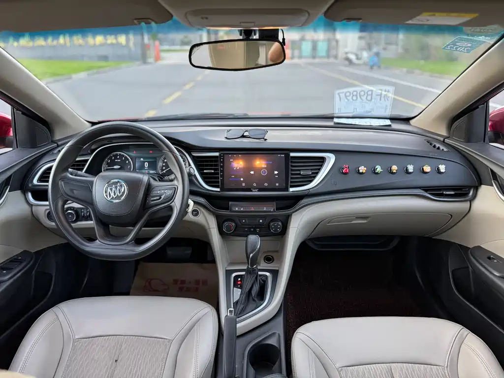 Buick Excelle — миниатюра 7