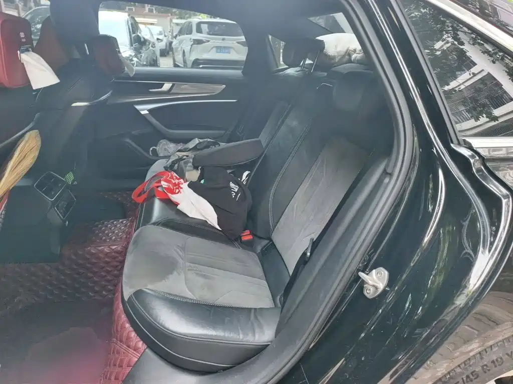 Audi A6L New Energy — миниатюра 13