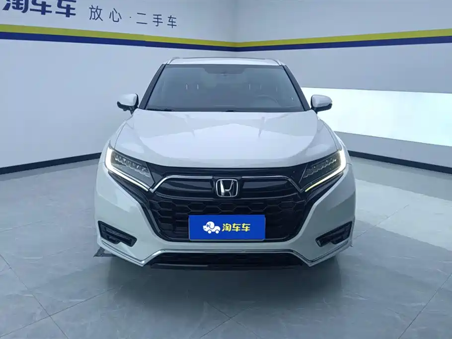 HONDA UR V