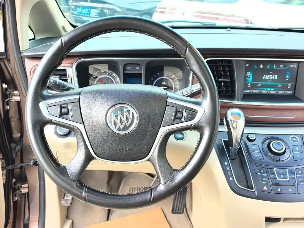 Buick GL8 — миниатюра 11
