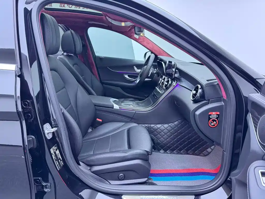 Mercedes-Benz C-Class — миниатюра 13