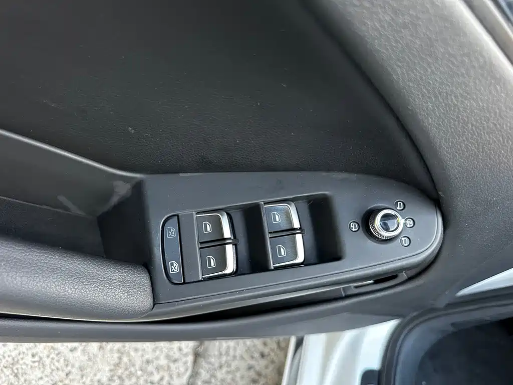 Audi A4L — миниатюра 7