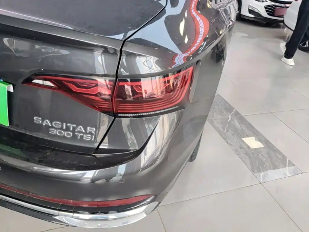 Volkswagen Sagitar — миниатюра 8