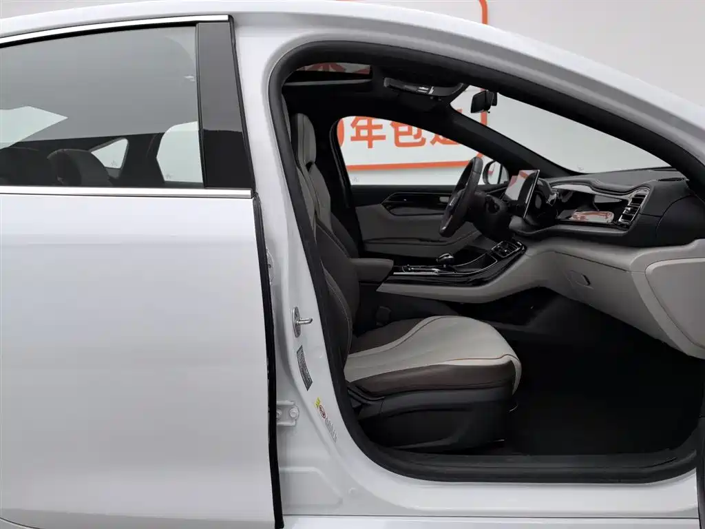 BYD Qin Plus — фотографии объявления, Фото 23