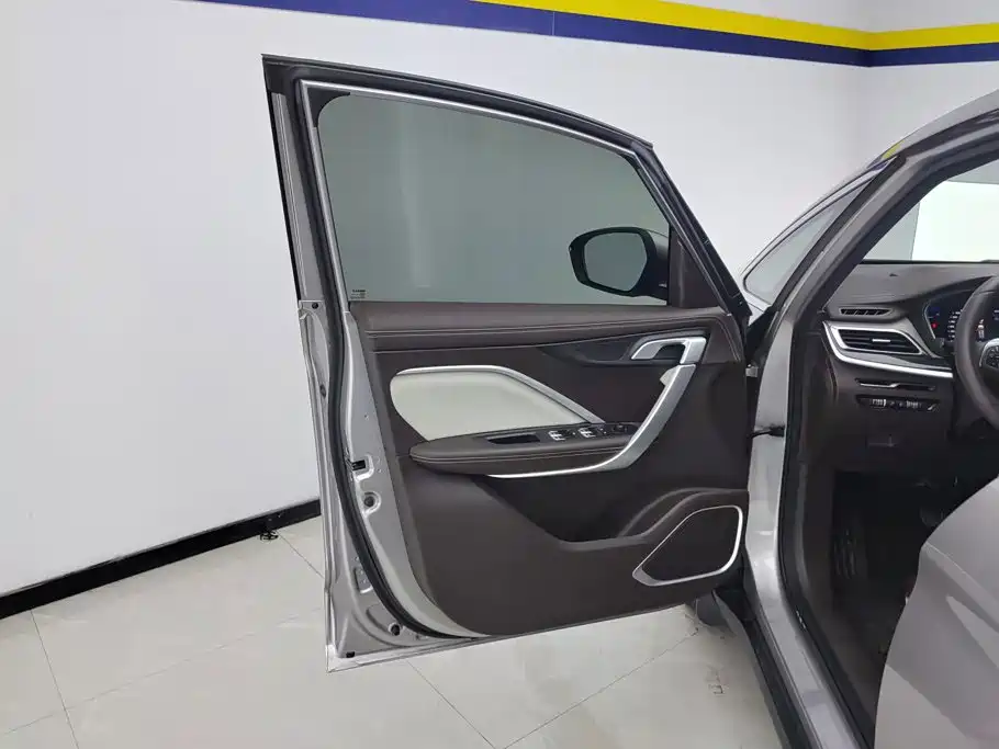 Geely Jia Ji — миниатюра 7
