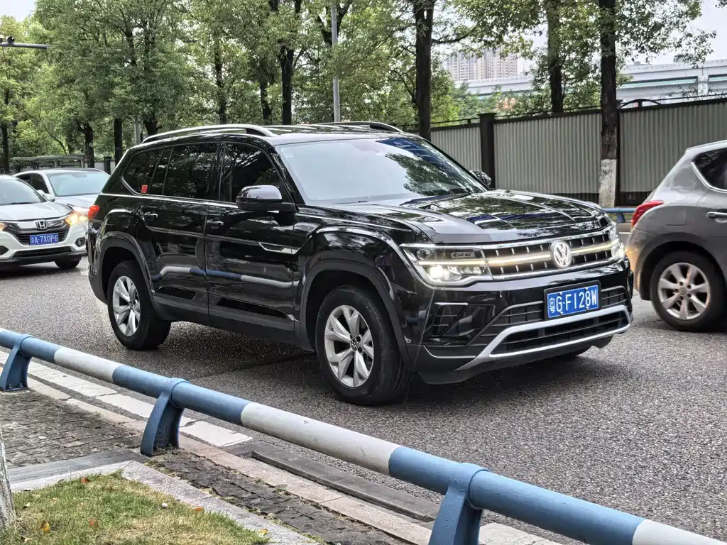 Volkswagen Teramont — миниатюра 3