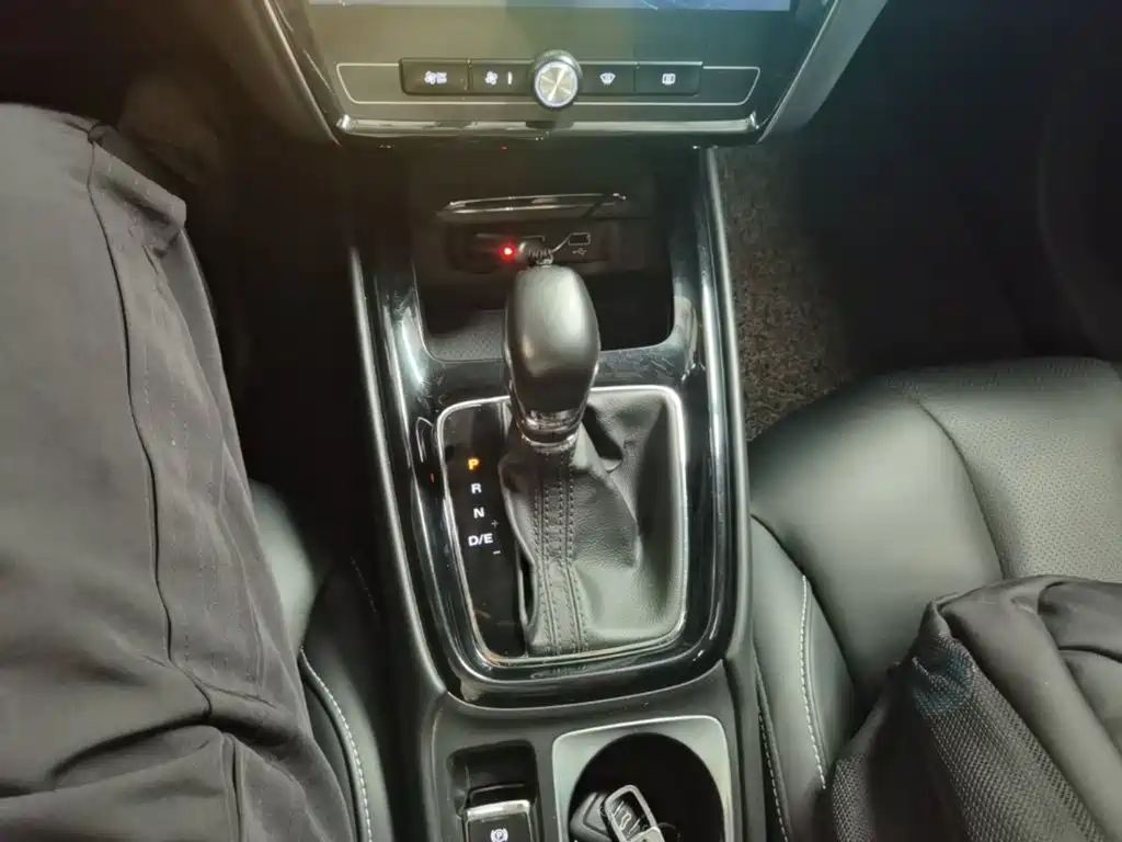 Roewe i5 — миниатюра 14