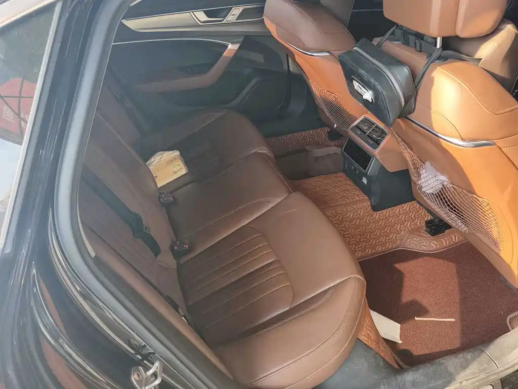 Audi A6L — миниатюра 5