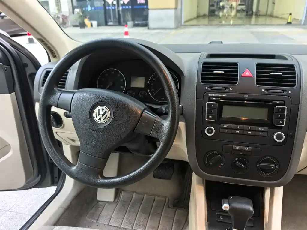 Volkswagen Sagitar — миниатюра 16