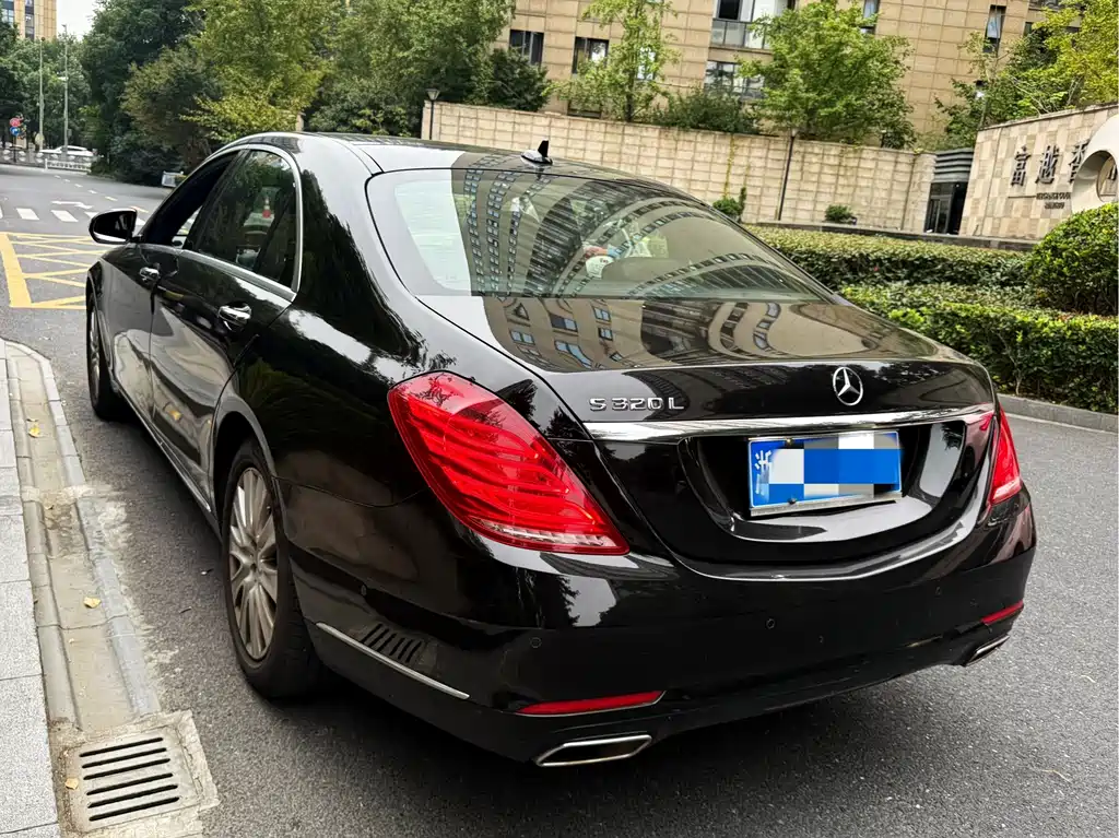 Mercedes-Benz S-Class — миниатюра 6