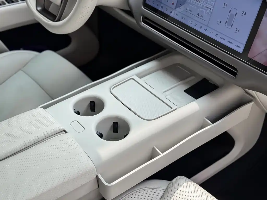 Li Auto Li i8 — миниатюра 6
