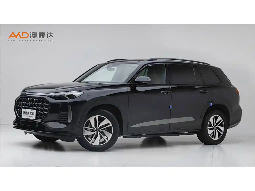 奥迪Q6/2.0T/24款/40TFSI quattro 观云型 飞骑套装6座 2023
