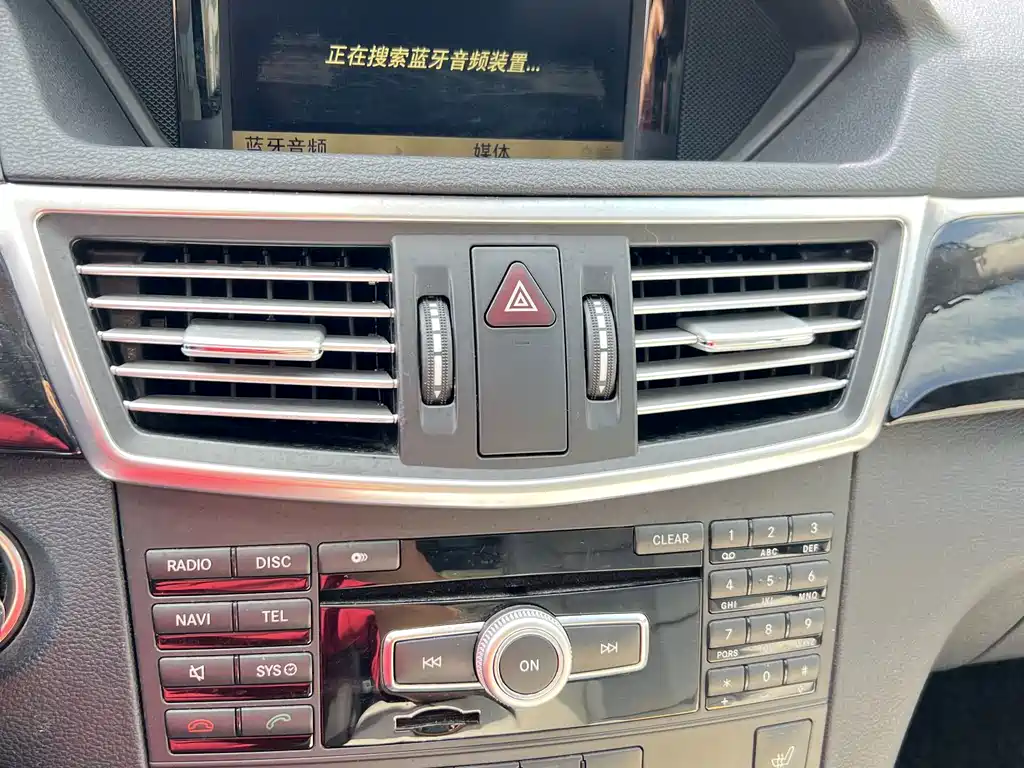 Mercedes-Benz E-Class — миниатюра 15