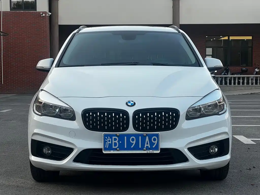 BMW 2 Series Active Tourer (Import) — миниатюра 2