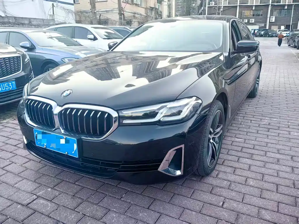 BMW 5 Series 2021