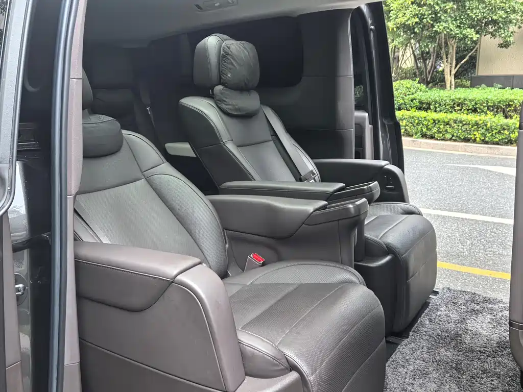Li Auto Li MEGA — миниатюра 11