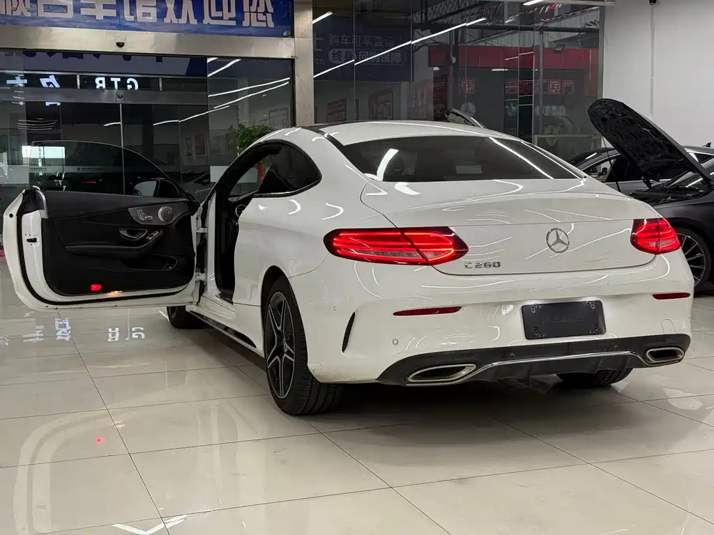 Mercedes-Benz C-Class (Import) — миниатюра 8