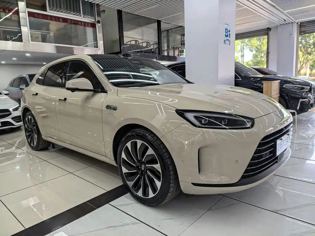 HONGMENG ZHIXING ASK THE WORLD M5