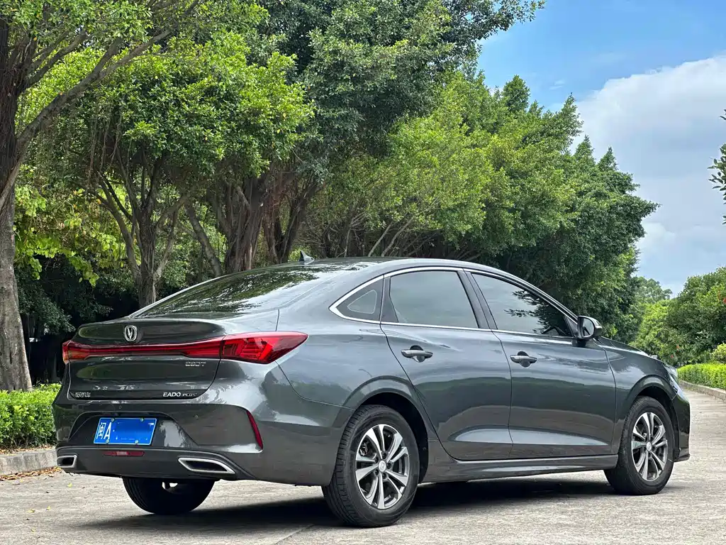 Changan Eado — миниатюра 3