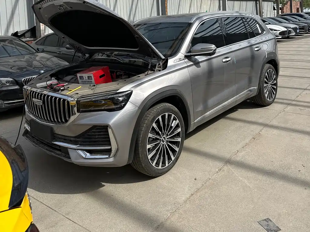 Geely Xingyue L 2025