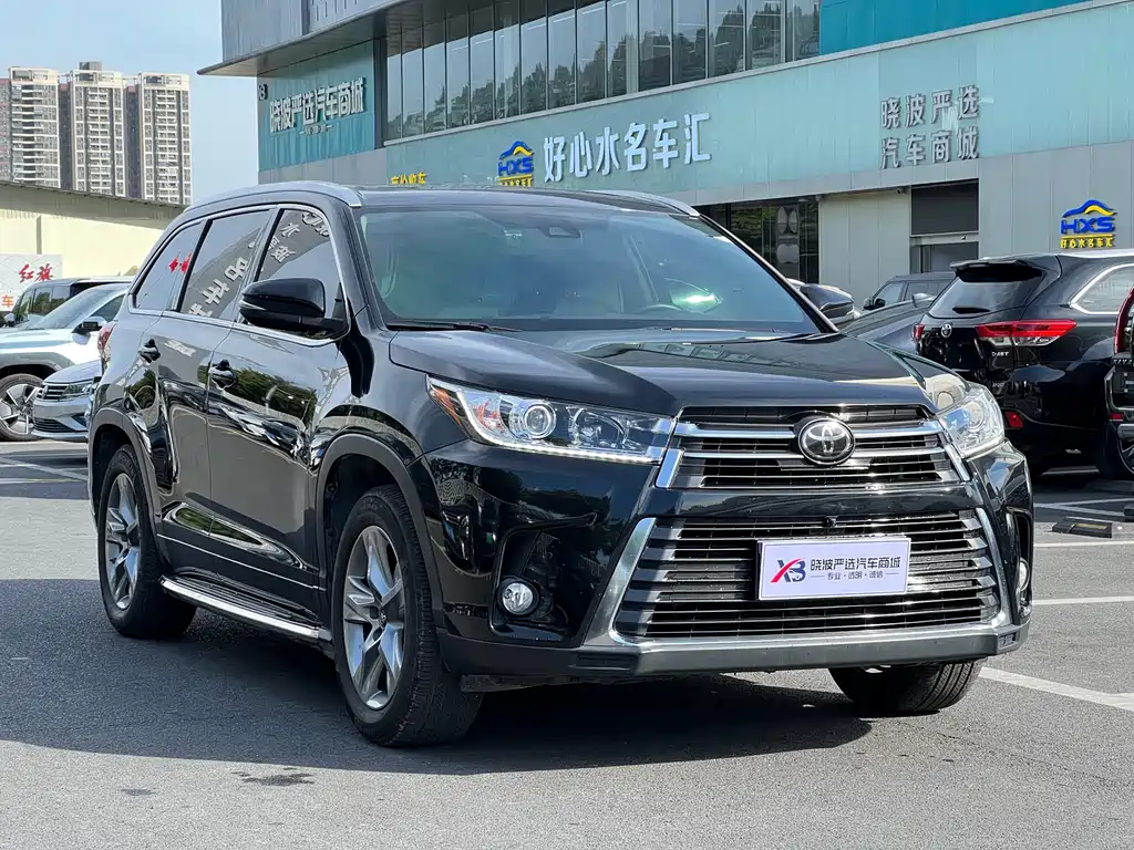 TOYOTA HIGHLANDER