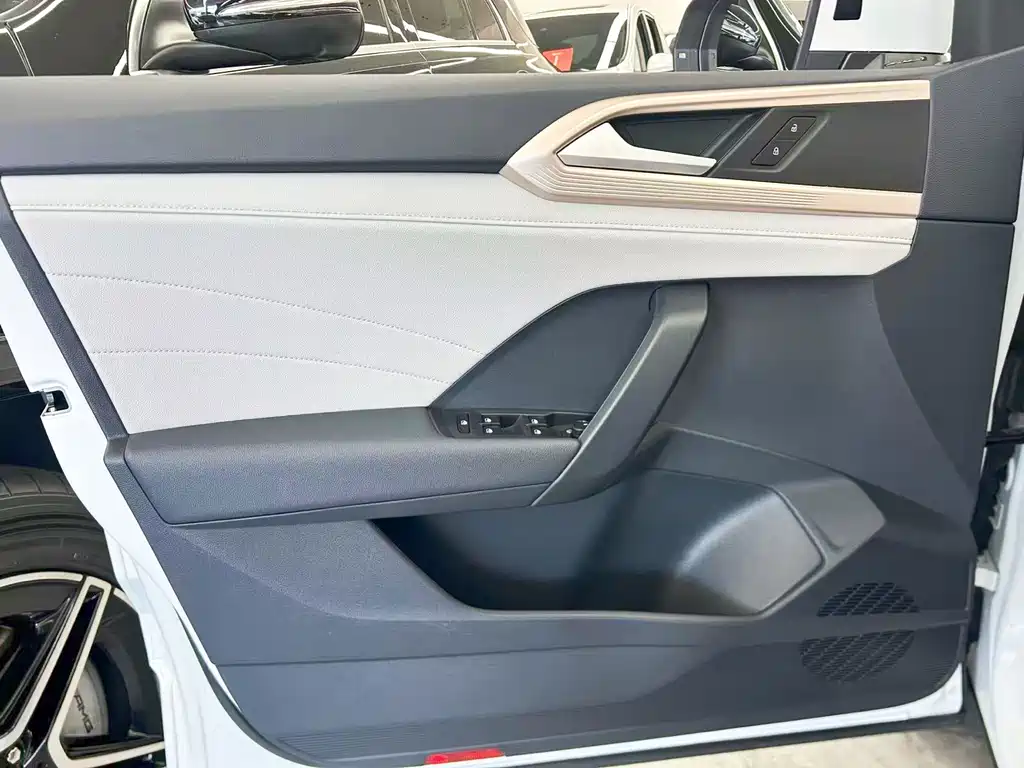 Volkswagen Tharu — миниатюра 12