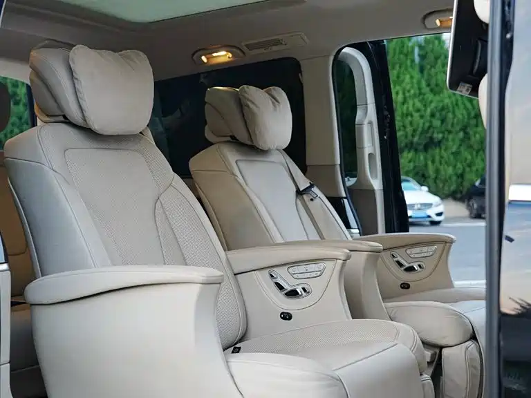 Mercedes-Benz V-Class — миниатюра 16