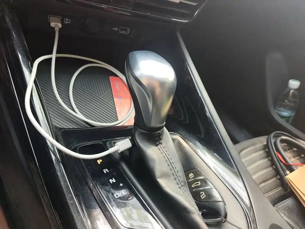 Roewe i5 — миниатюра 15