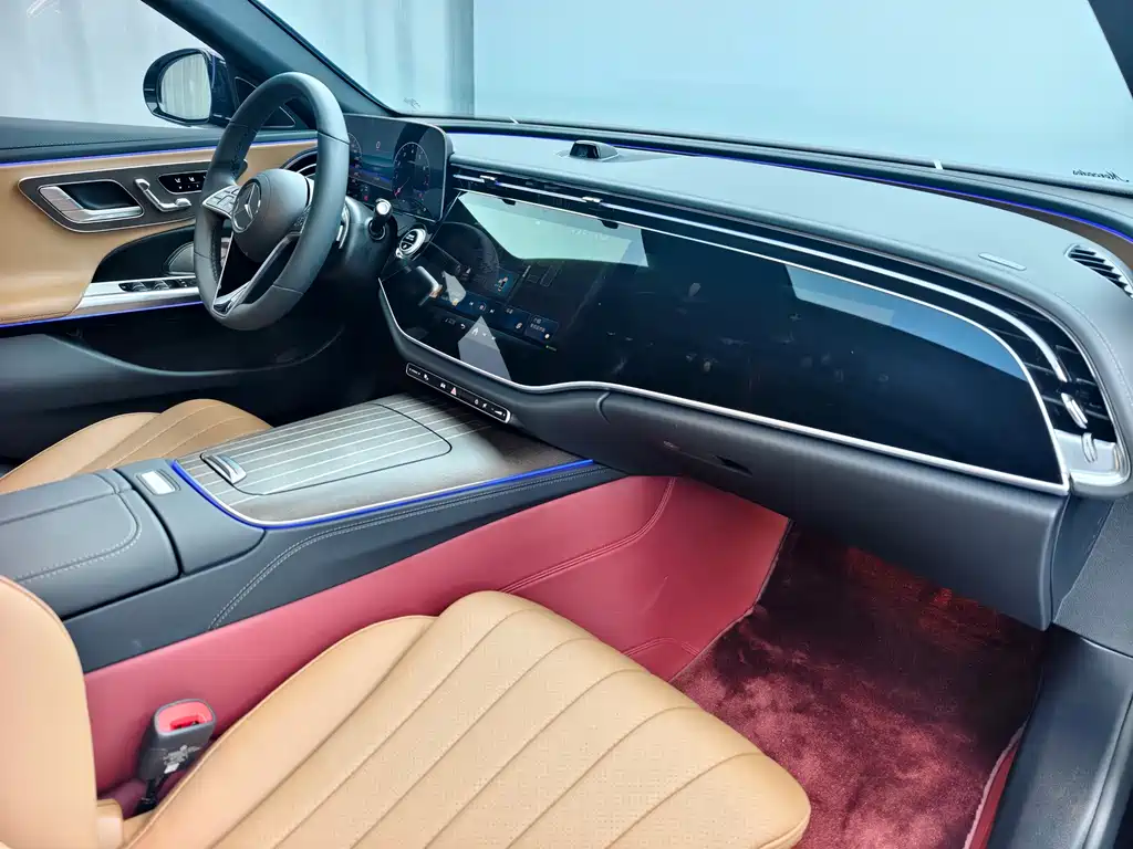 Mercedes-Benz E-Class — миниатюра 16