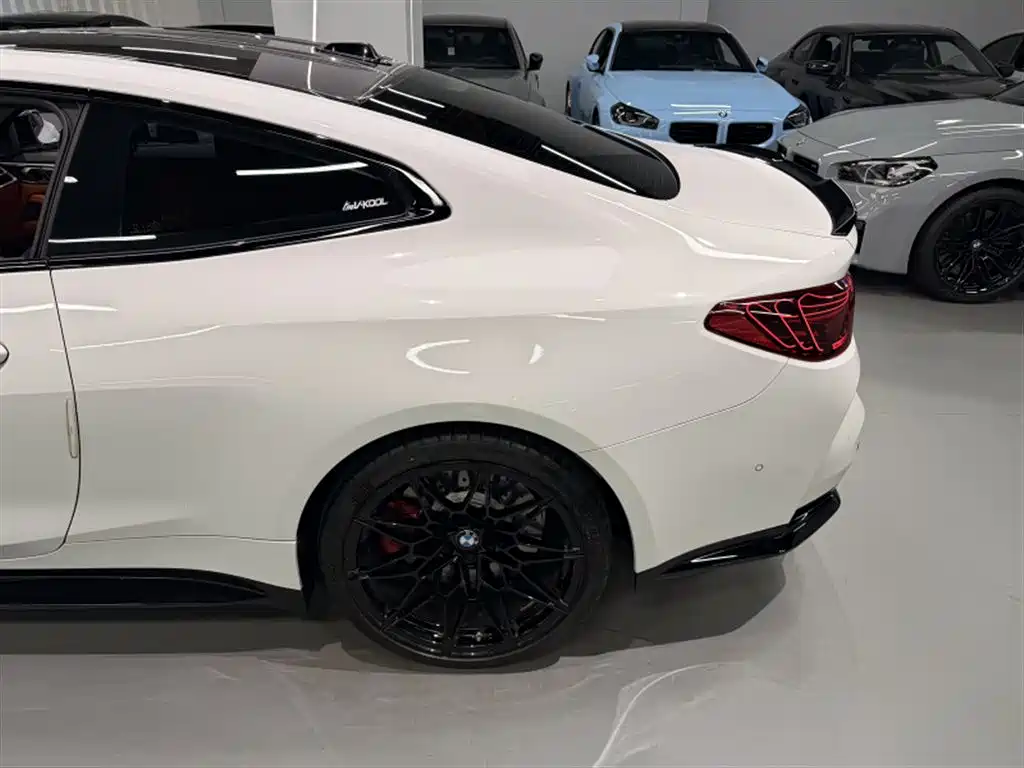 BMW M4 — миниатюра 4