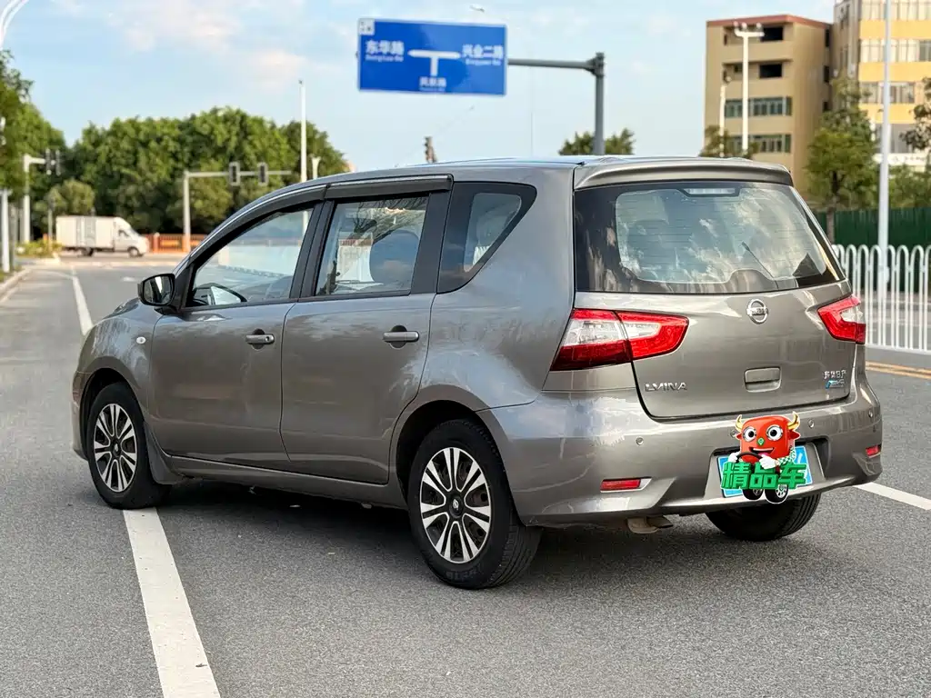Nissan Livina — миниатюра 4