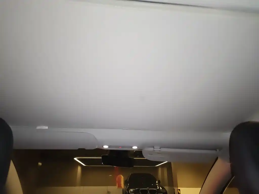Tesla Model 3 — миниатюра 19