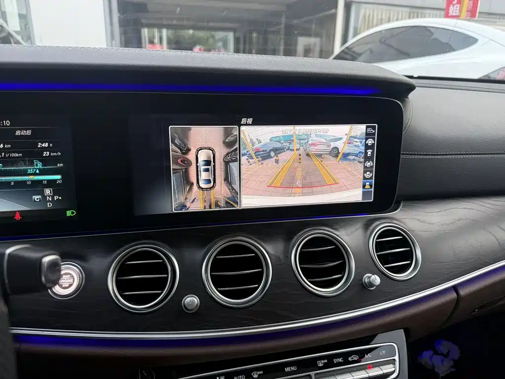 Mercedes-Benz E-Class — миниатюра 5