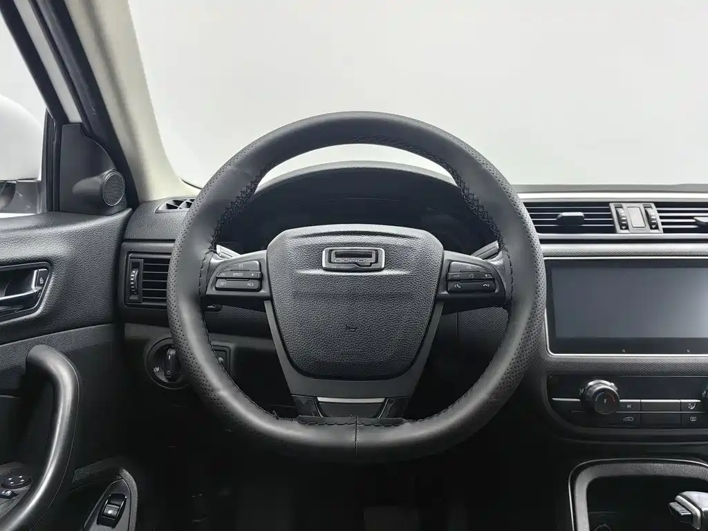 Qoros Qoros 5 — миниатюра 11