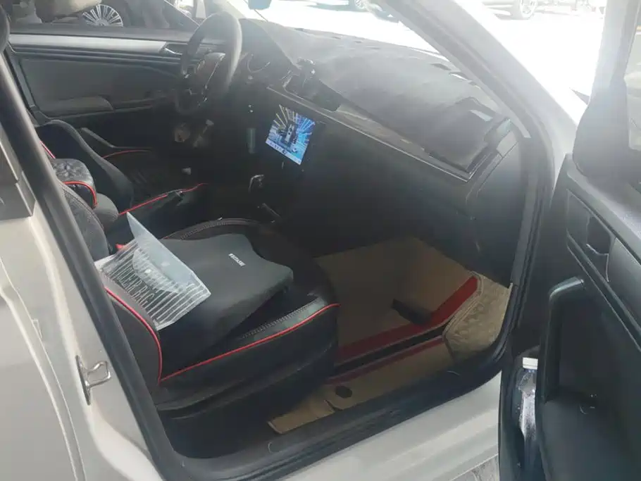 Volkswagen Bora — миниатюра 8