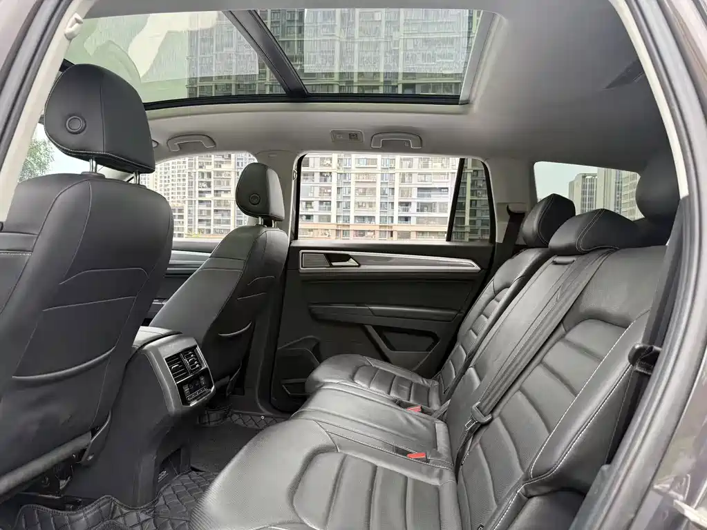 Volkswagen Teramont — миниатюра 9